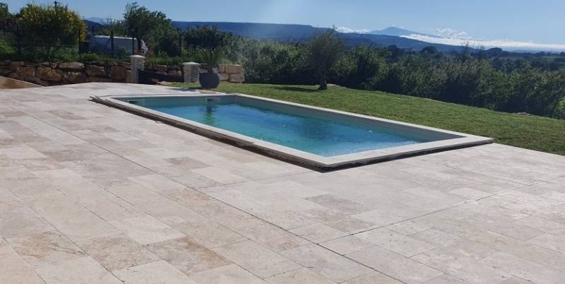 Carrelage en pierre naturelle Travertin pour extérieur à Chateaurenard 13 et Avignon 84