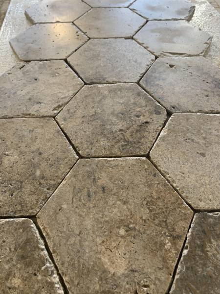 Tomette en Travertin Gris Silver intérieur et extérieurt Montpellier
