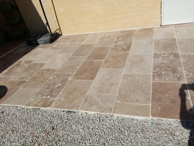 Travertin extérieur pour terrasse pierre 36 rue de Bourgogne à Paris