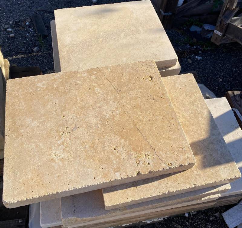 Roche d'Or : La Pierre Naturelle pour Sublimer les Plus Belles Demeures de la Côte d'Azur.