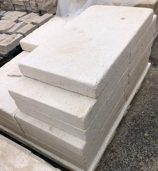 Margelle en Pierre pour intérieur, extérieur, terrasse et plage de piscine. Paris et Région parisienne