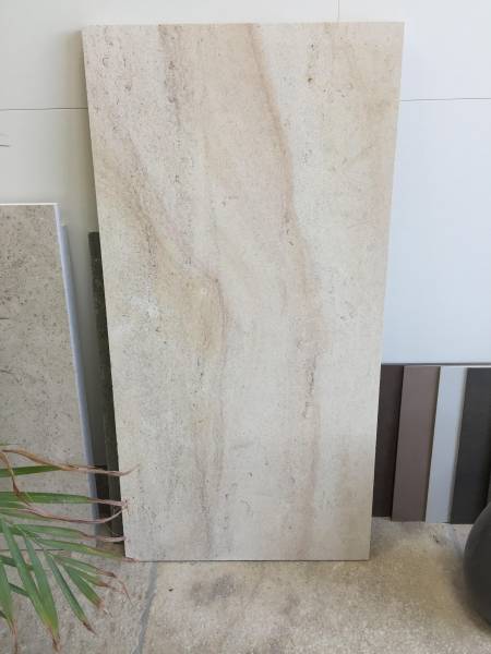 Pierre naturelle Roche d'Or pour dallage intérieur et extérieur