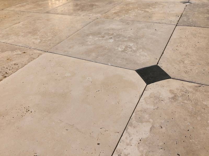 Travertin PARIS, dallage cabochon pierre LYON, Carrelage pierre TRAVERTIN PARIS 75