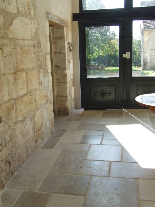 Pierre de Dordogne pour dallage et pavé livraison Bordeaux, Lyon, Aix-en-Provence et Paris