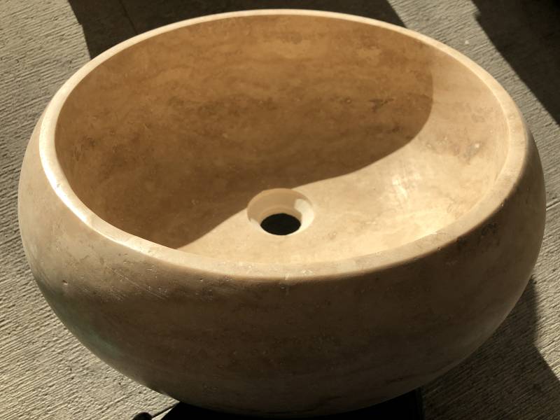 Pierre Naturelle : L’Essence du Design Élégant et Durable pour vos Espaces Intérieurs. Brignoles est la « capitale de la Provence Verte » 