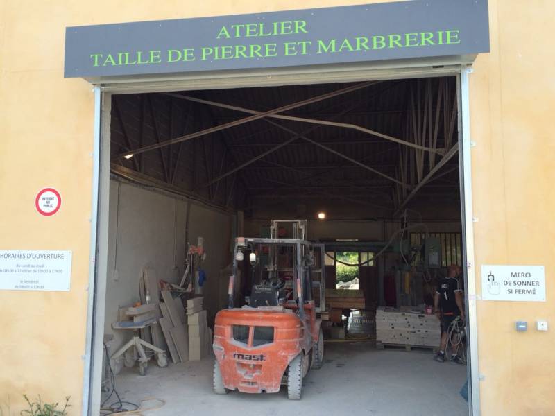 Atelier de taille de pierre et marbrerie NIMES, MONTPELLIER et AVIGNON