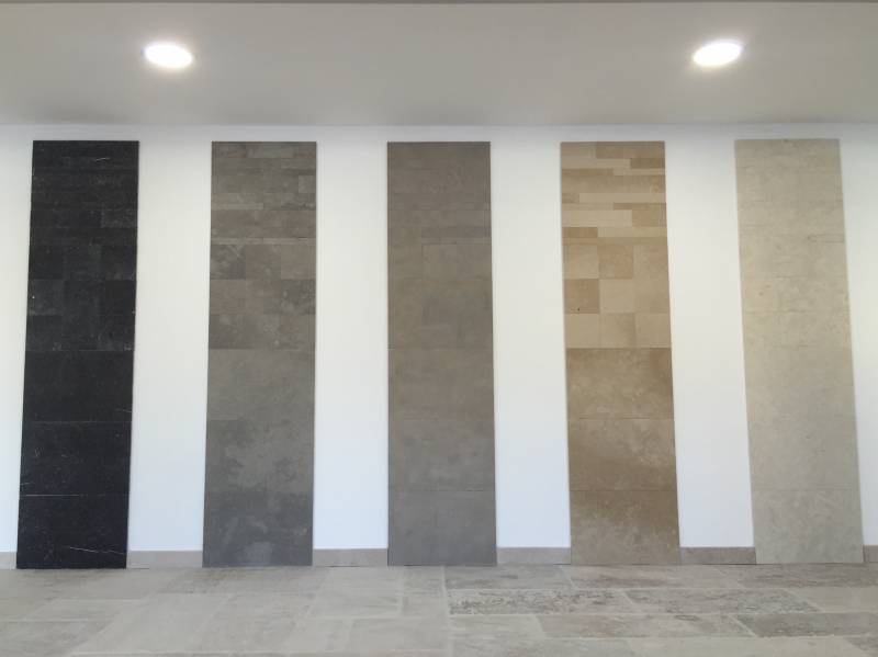 Carrelage pierre naturelle, intérieur effet contemporain entre Montpellier 34 et Aix en Provence 13