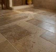 Vieille dalle du Périgord entre Montpellier et Aix en Provence