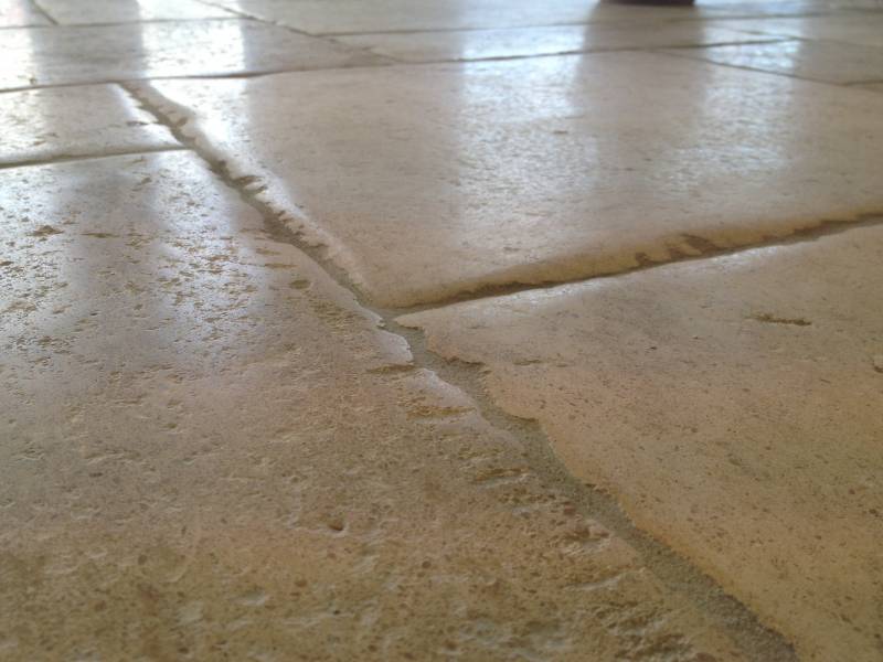 Dallage ancien en pierre naturelle française NIMES
