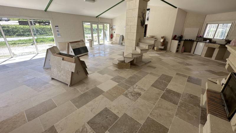 Dallage en Pierre Naturelle : l’Excellence FRANCEPIERRE pour vos Projets d’Aménagement