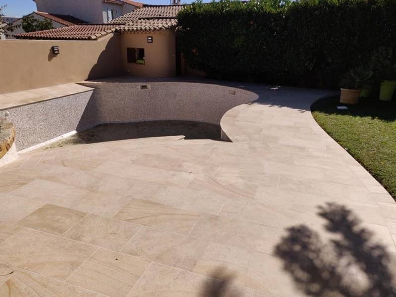 Pierre pour extérieur, terrasse et plage de piscine. Paris et Région parisienne