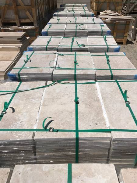 Dallage travertin 61 x 40,6cm, Salon de Provence