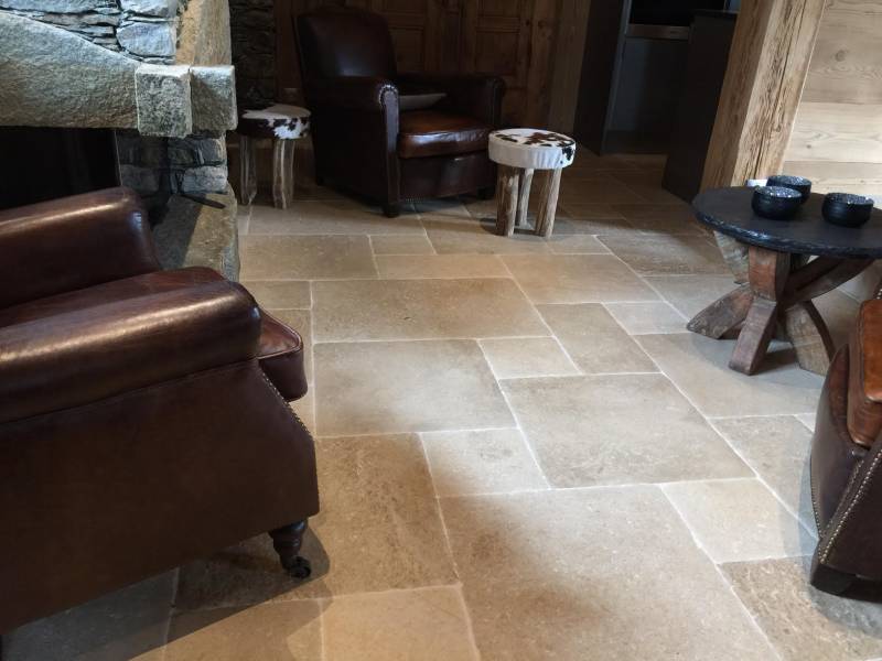 Carrelage pierre naturelle à MEGEVE, HAUTE SAVOIE 74, Auvergne-Rhône-Alpes