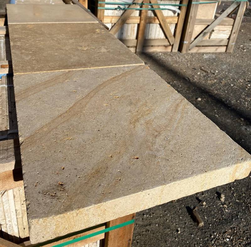 Taille de pierre, dallage, pavé et parement livraison à Saint-Paul-Trois-Châteaux