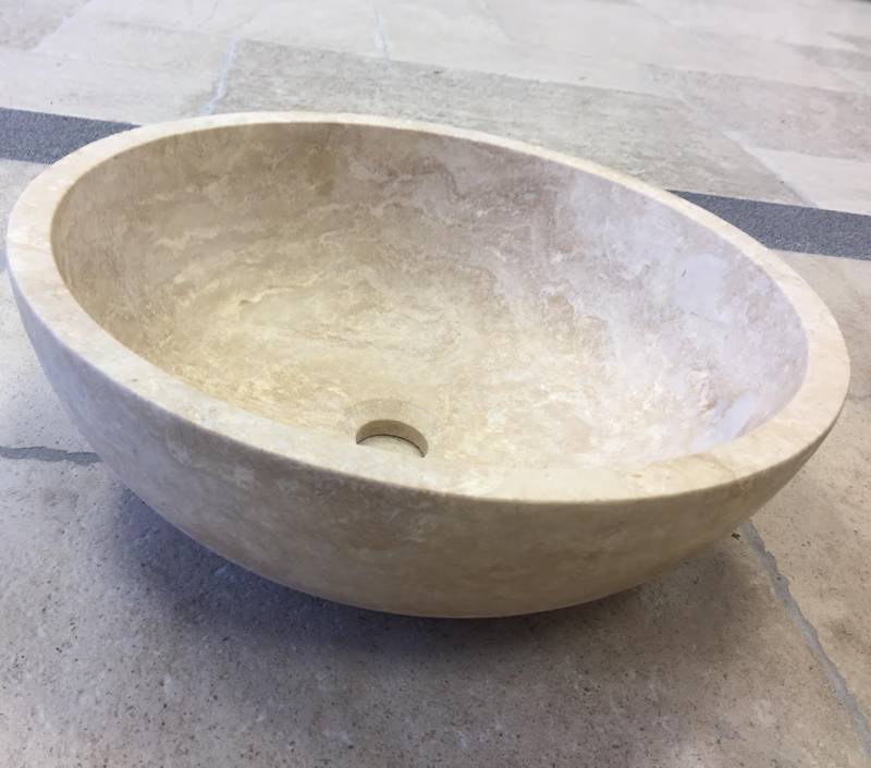 Vasque en pierre naturelle en stock à Bernis ou Valliguières