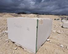 Carrière de Pierre de Mareuil à Sainte-Croix-de-Mareuil en Périgord : Une Pierre Cristalline Marbrière d’Exception.